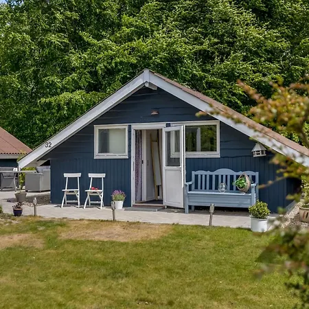 Fenna - 30km From The Sea By Interhome Feriehus