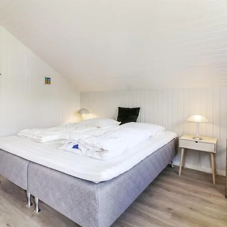 Fenna - 30km From The Sea By Interhome