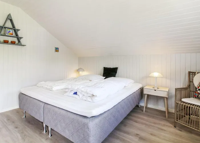 Fenna - 30km From The Sea By Interhome