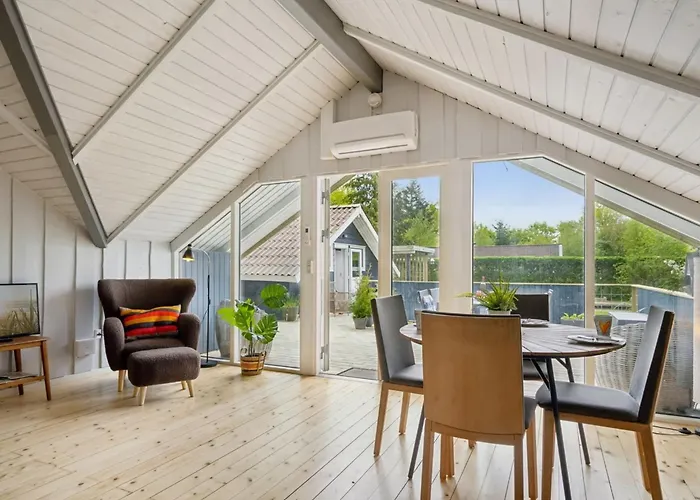 Fenna - 30km From The Sea By Interhome