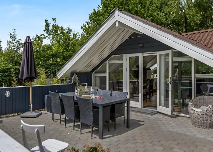 Fenna - 30km From The Sea By Interhome Feriehus